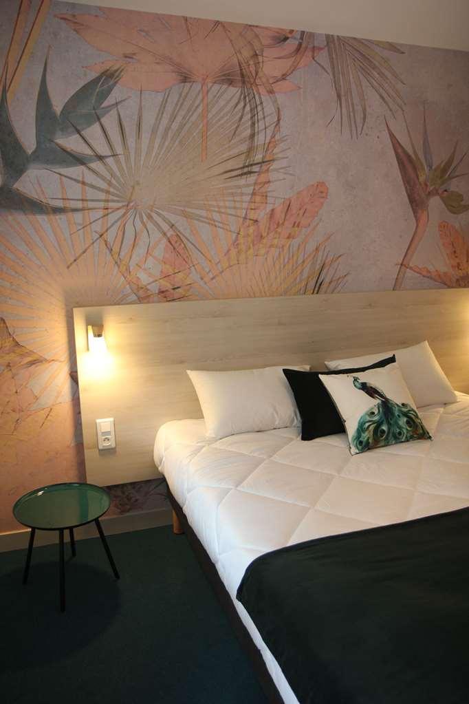 Brit Hotel Au Pays De Vitre Etrelles Room photo